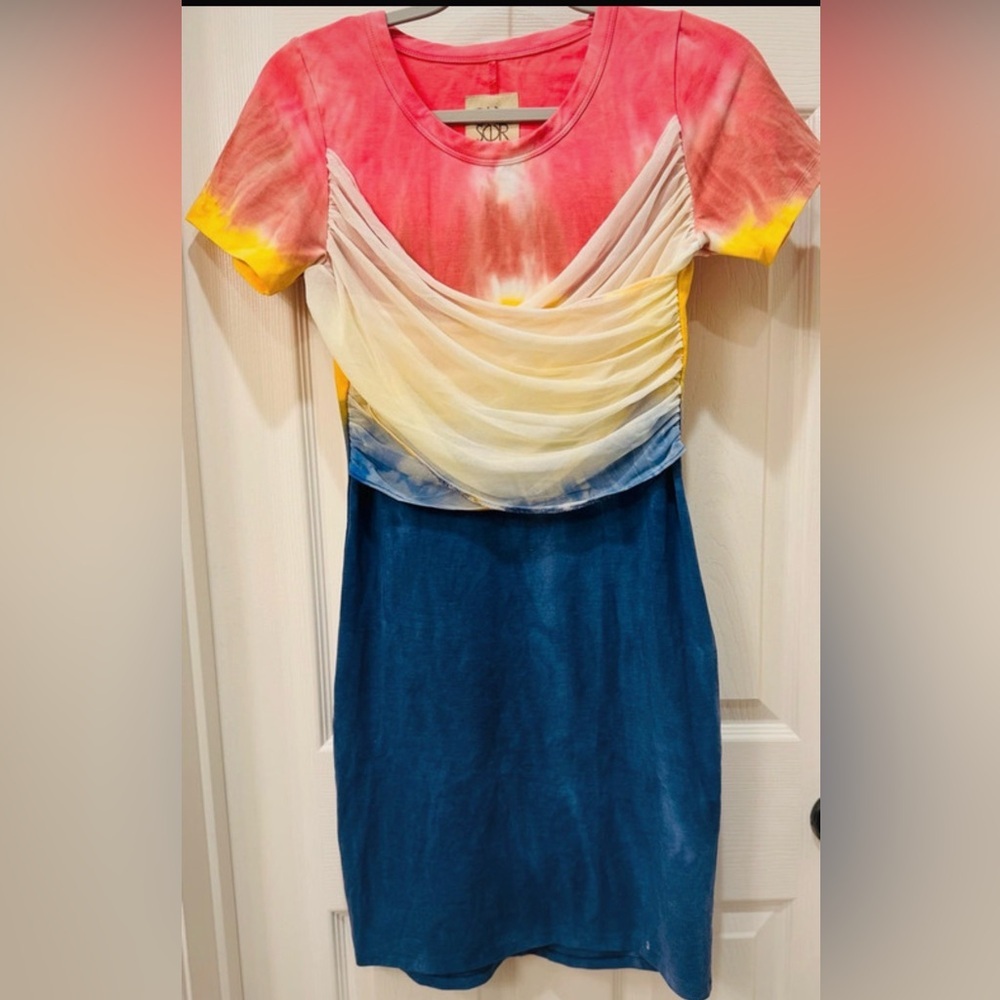 Chaser Colorful Gradient Dress - Picture 2 of 5